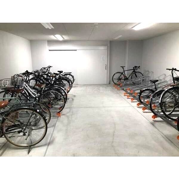 ジアコスモ谷町四丁目の外観3枚目