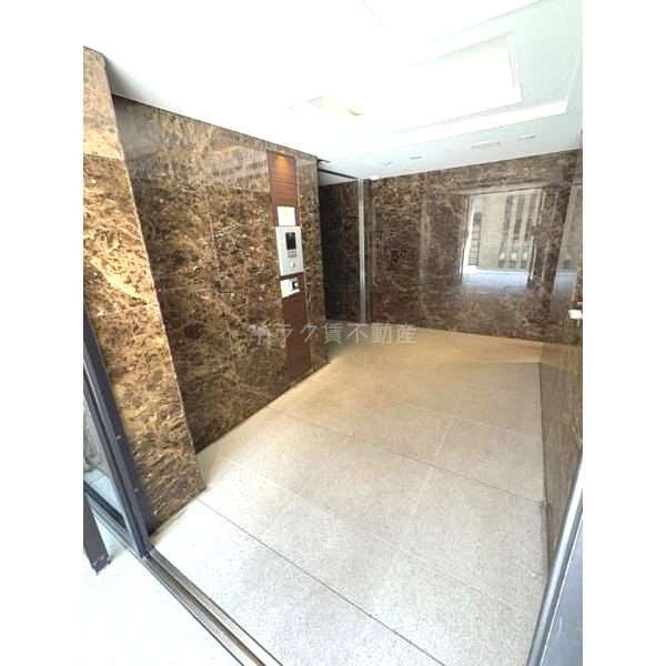 プラウド枚方の外観2枚目