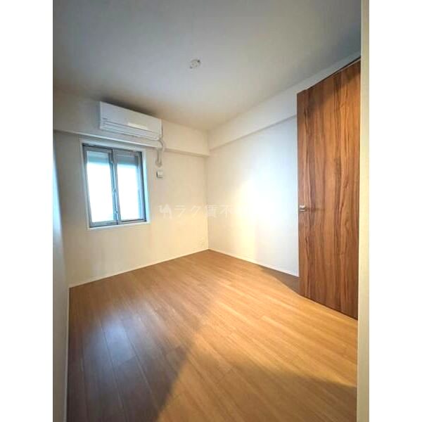 プラウド枚方の室内写真2枚目