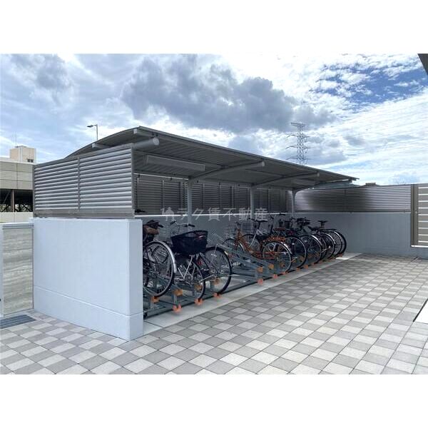 パレ・ロワイヤル田寺東ウエストコート102の外観3枚目