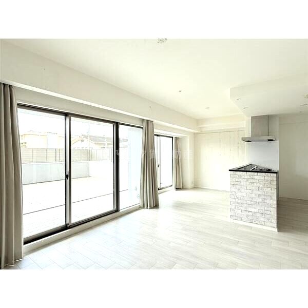 パレ・ロワイヤル田寺東ウエストコート102の室内写真1枚目