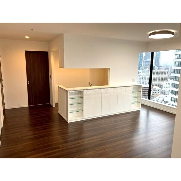 クレヴィアタワー中之島の室内写真4枚目