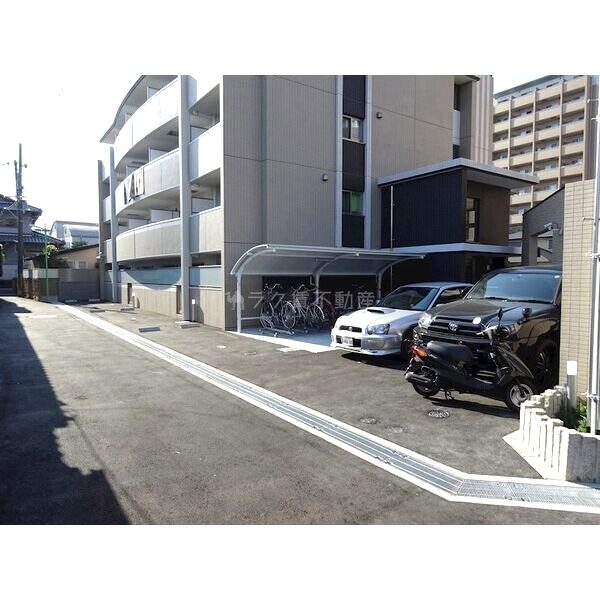 Grandir服部の外観2枚目