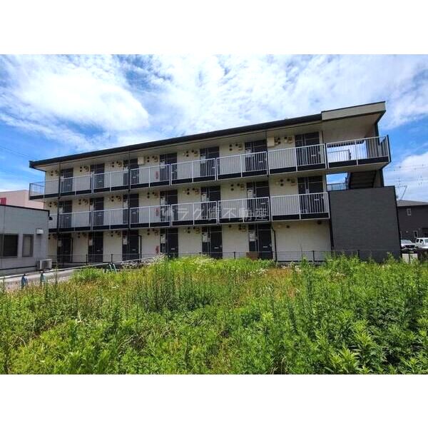 レオパレス阿保の外観2枚目