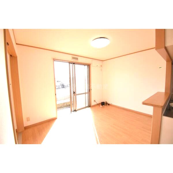 ファミールDの室内写真1枚目