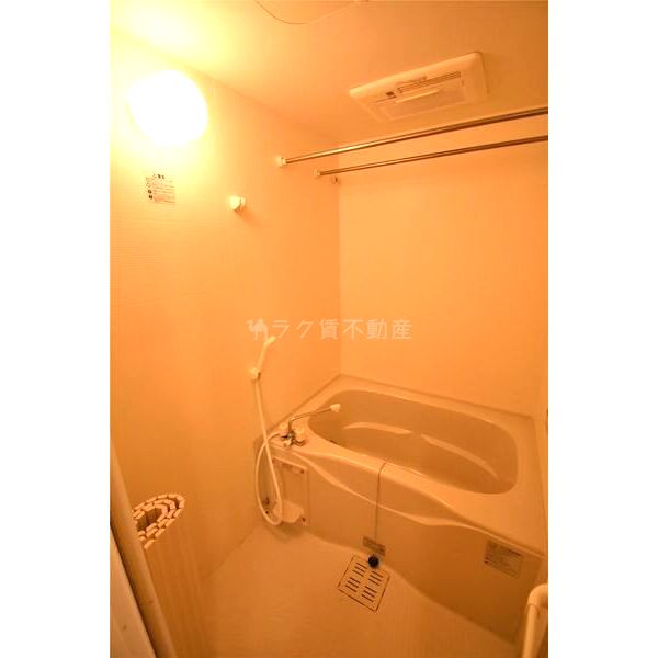 ファミールDの室内写真4枚目