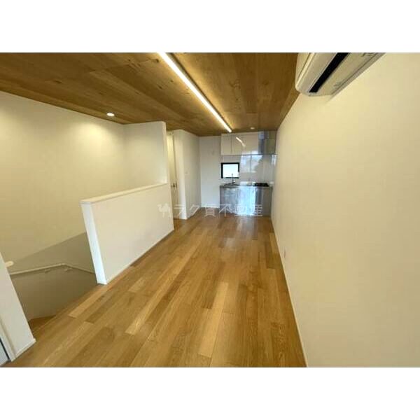 CASA Asteria gamoの室内写真1枚目