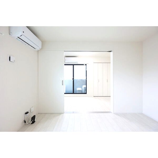 Iris淡路の室内写真1枚目