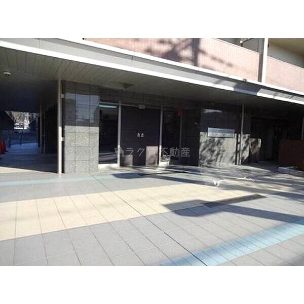 ライオンズ柏原駅前クラウンスクエアの外観2枚目