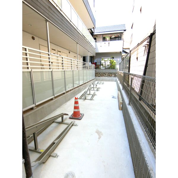 リブリ・徒然草の外観3枚目
