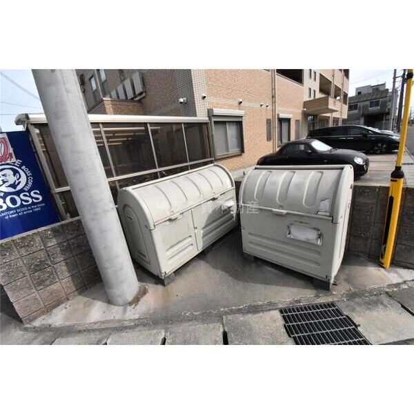 紫蘭の外観2枚目