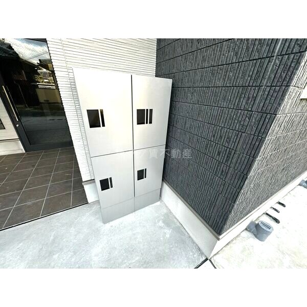 クレセント江坂の外観7枚目