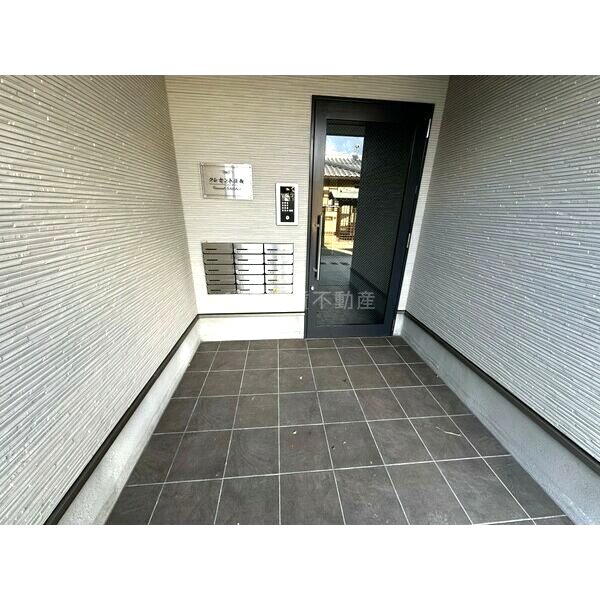 クレセント江坂の外観8枚目