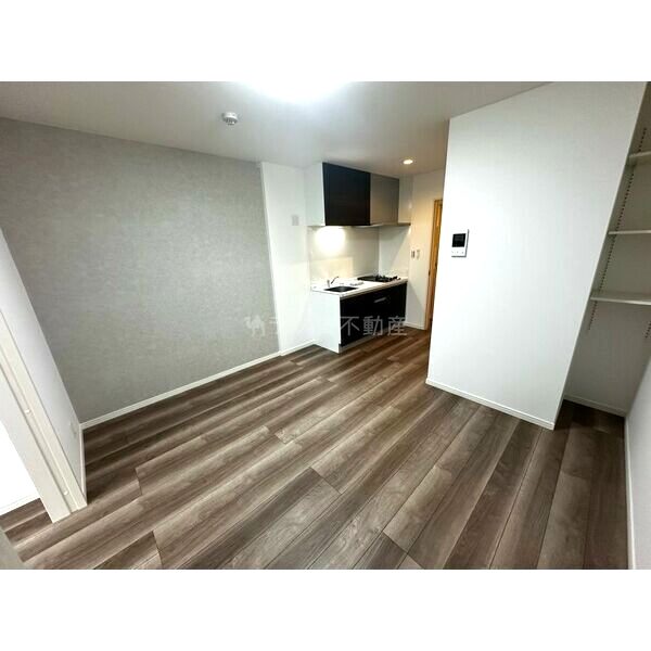 クレセント江坂の外観9枚目