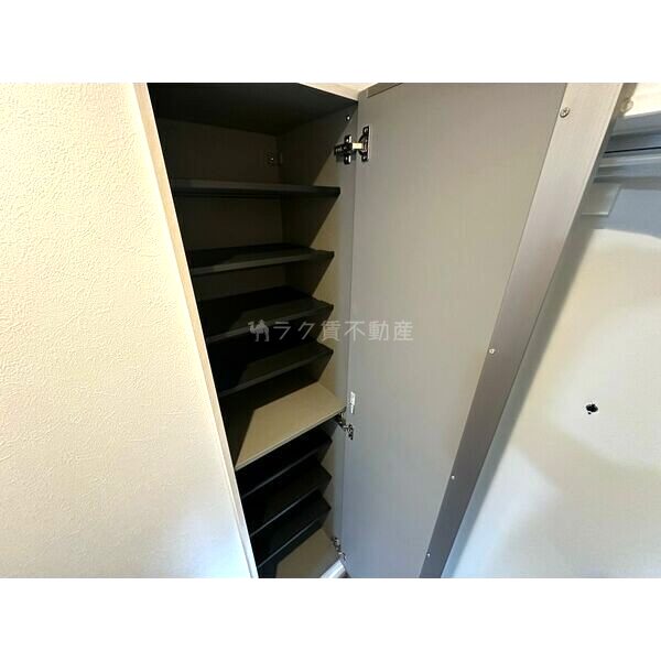 クレセント江坂の外観10枚目