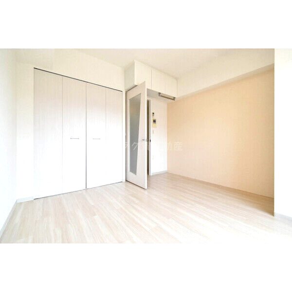 SERENiTE江坂四番館の室内写真28枚目