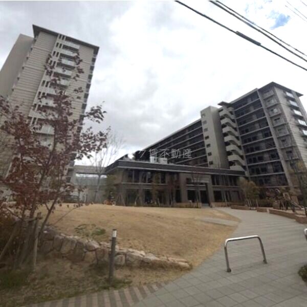 ローレルスクエア長岡京ザ・マークス