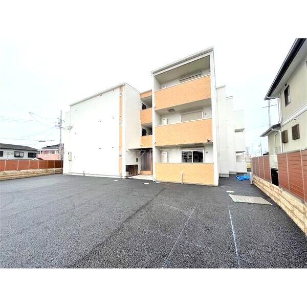 フォレストクリエオーレ金剛