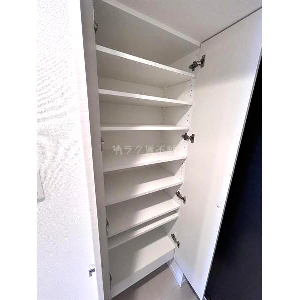 S-RESIDENCE新大阪駅前の室内写真10枚目