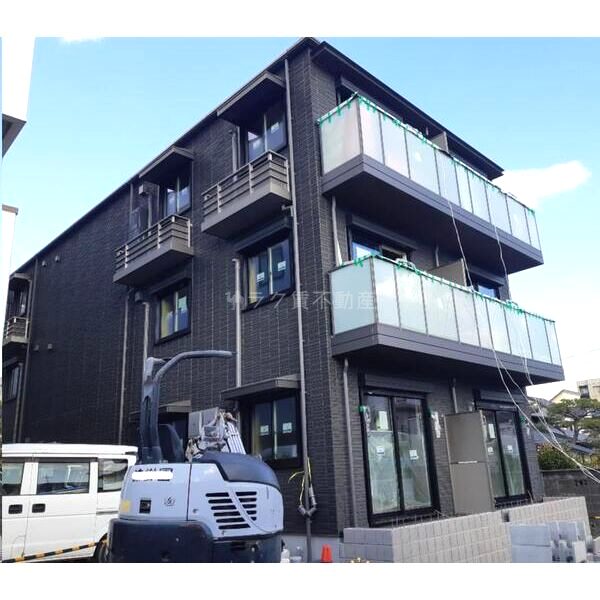 シャーメゾンENGLISCHの外観2枚目