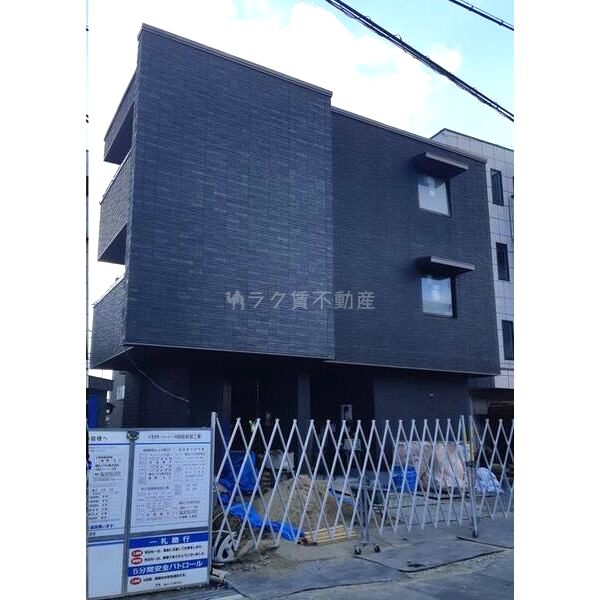 シャーメゾンENGLISCHの外観3枚目