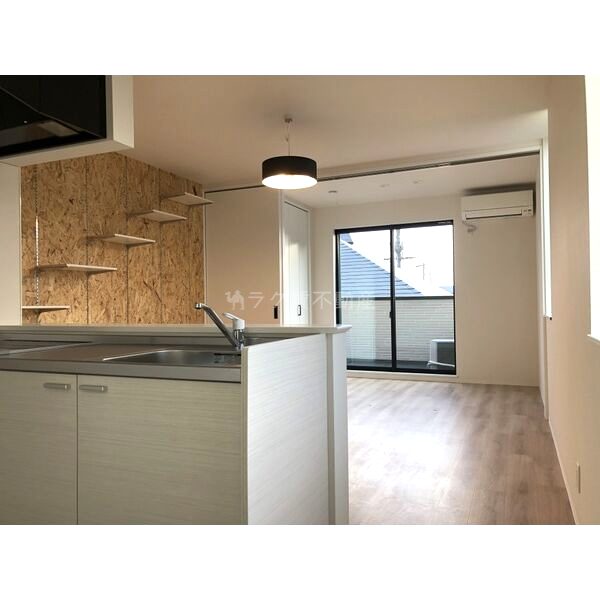 パロス苦楽園の室内写真1枚目