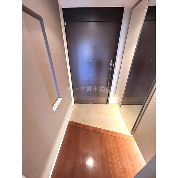 ロイヤルパークス桃坂の室内写真3枚目