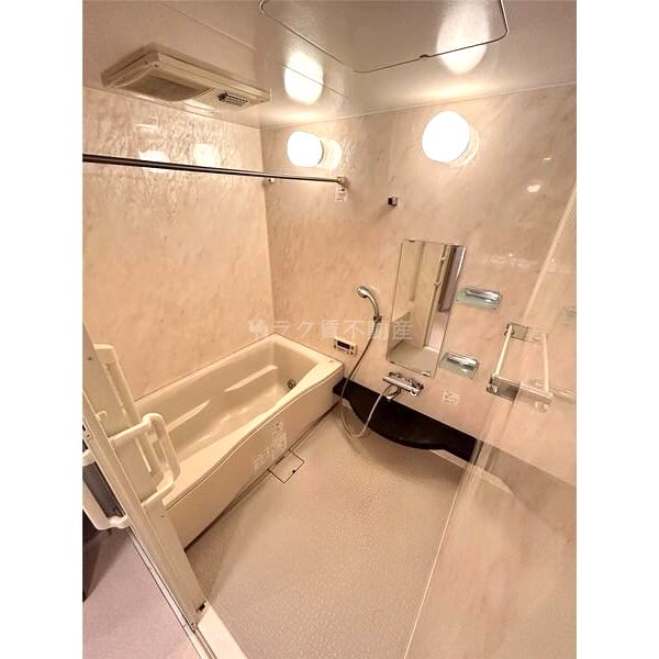 ロイヤルパークス桃坂の室内写真14枚目