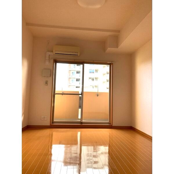 オーキッドレジデンス塚本の室内写真1枚目