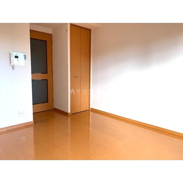 オーキッドレジデンス塚本の室内写真2枚目