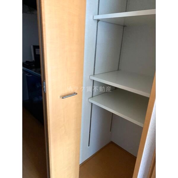 オーキッドレジデンス塚本の室内写真5枚目