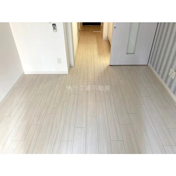 ファーストフィオーレ本町イーストの室内写真2枚目