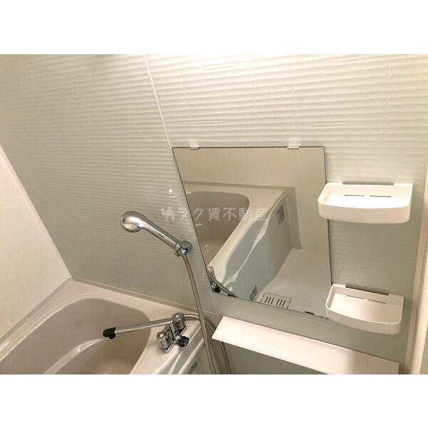 ファーストフィオーレ本町イーストの室内写真4枚目