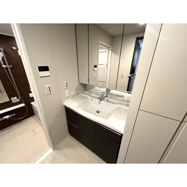 ジオタワー宝塚グランレジスの室内写真4枚目