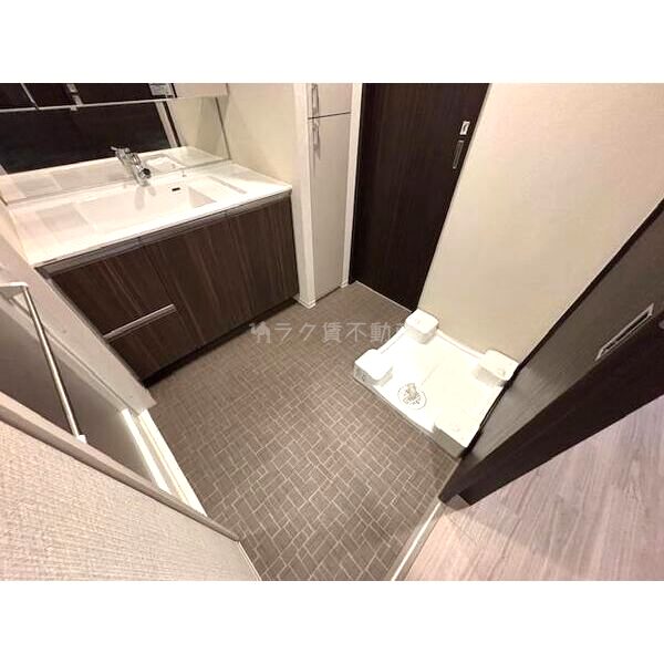 パークナード・レーベン茨木さわらぎ 705号の室内写真5枚目