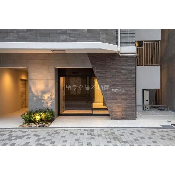 シーズンフラッツ新町の外観2枚目