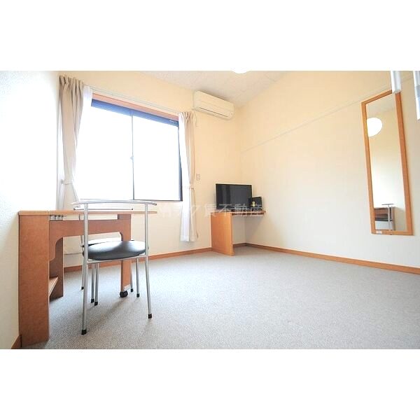 レオパレスこうべ 御蔵の室内写真3枚目