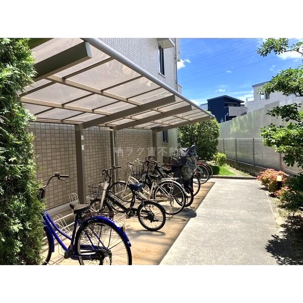 オールワンなかもず B棟の外観2枚目