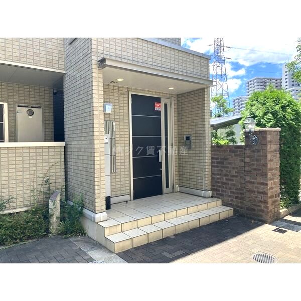 オールワンなかもず B棟の外観3枚目