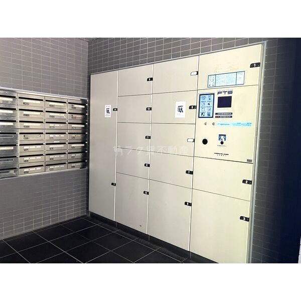 ディークラディア鳳ルネサンススクエアの室内写真1枚目