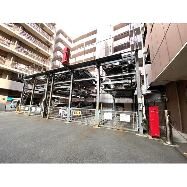 グランディールNAMBAの外観5枚目