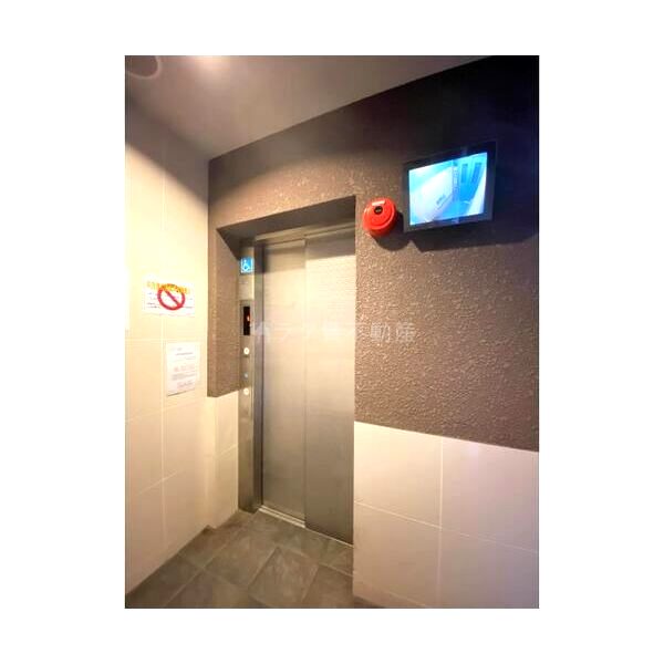 グランディールNAMBAの外観9枚目