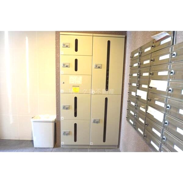 グランディールNAMBAの外観10枚目