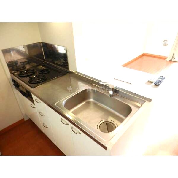 レオパレス美原丹比邸の室内写真3枚目