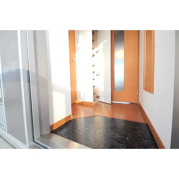 レオパレス美原丹比邸の室内写真7枚目