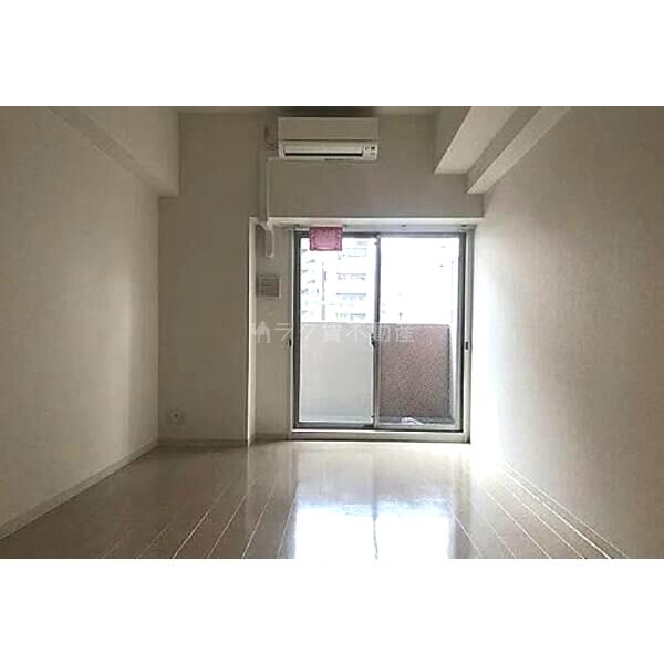 エグゼ心斎橋EASTの室内写真2枚目