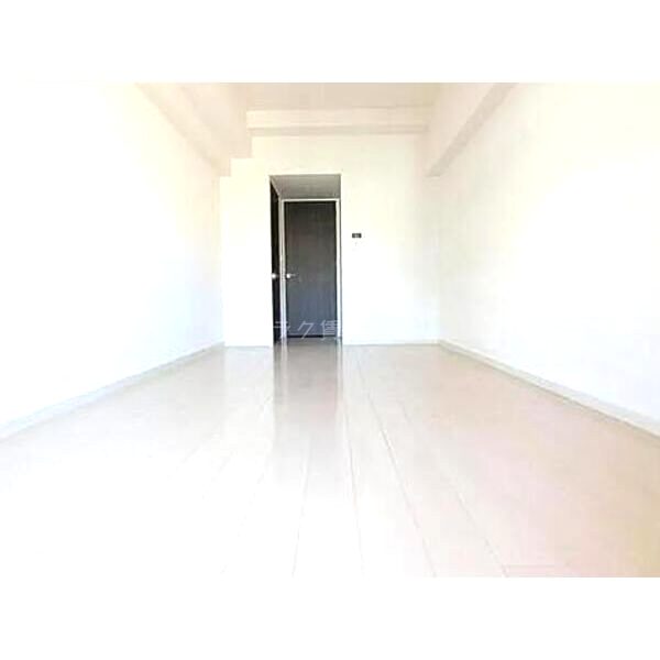 エグゼ心斎橋EASTの室内写真3枚目