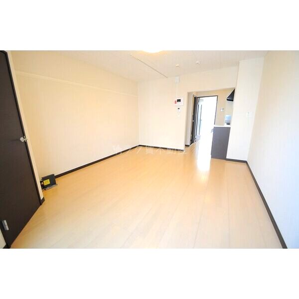 レオネクストエイザの室内写真4枚目