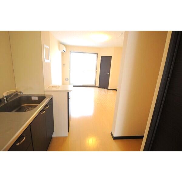 レオネクストエイザの室内写真6枚目