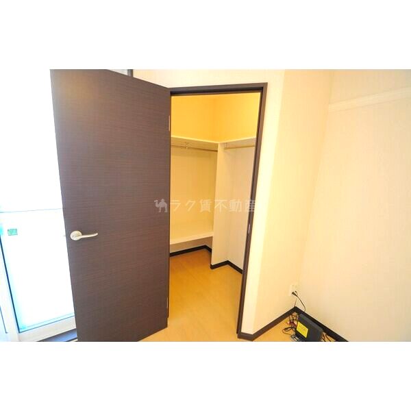 レオネクストエイザの室内写真9枚目